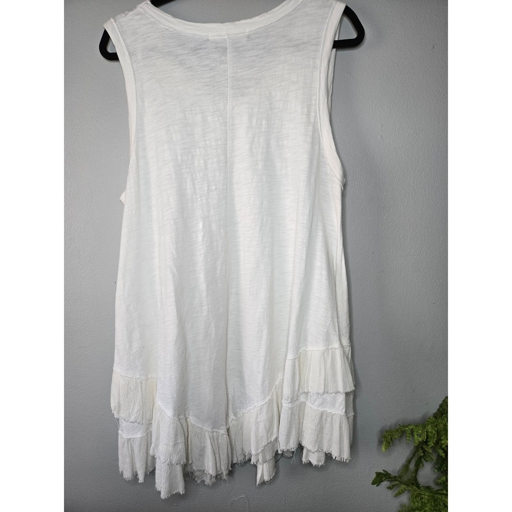 A Beautiful Soul White Ruffle Hem Tank Top Boho Flowy Sleeveless Tunic - Picture 3 of 7